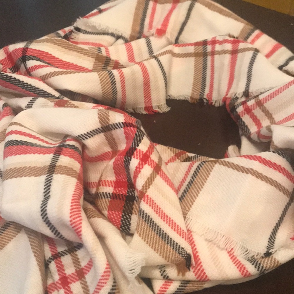 Ann Taylor blanket scarf - Picture 2 of 7